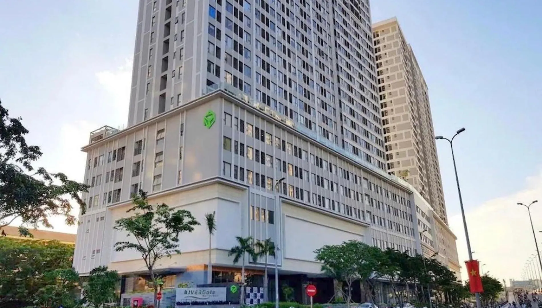 Genius Apartment River Gate Center