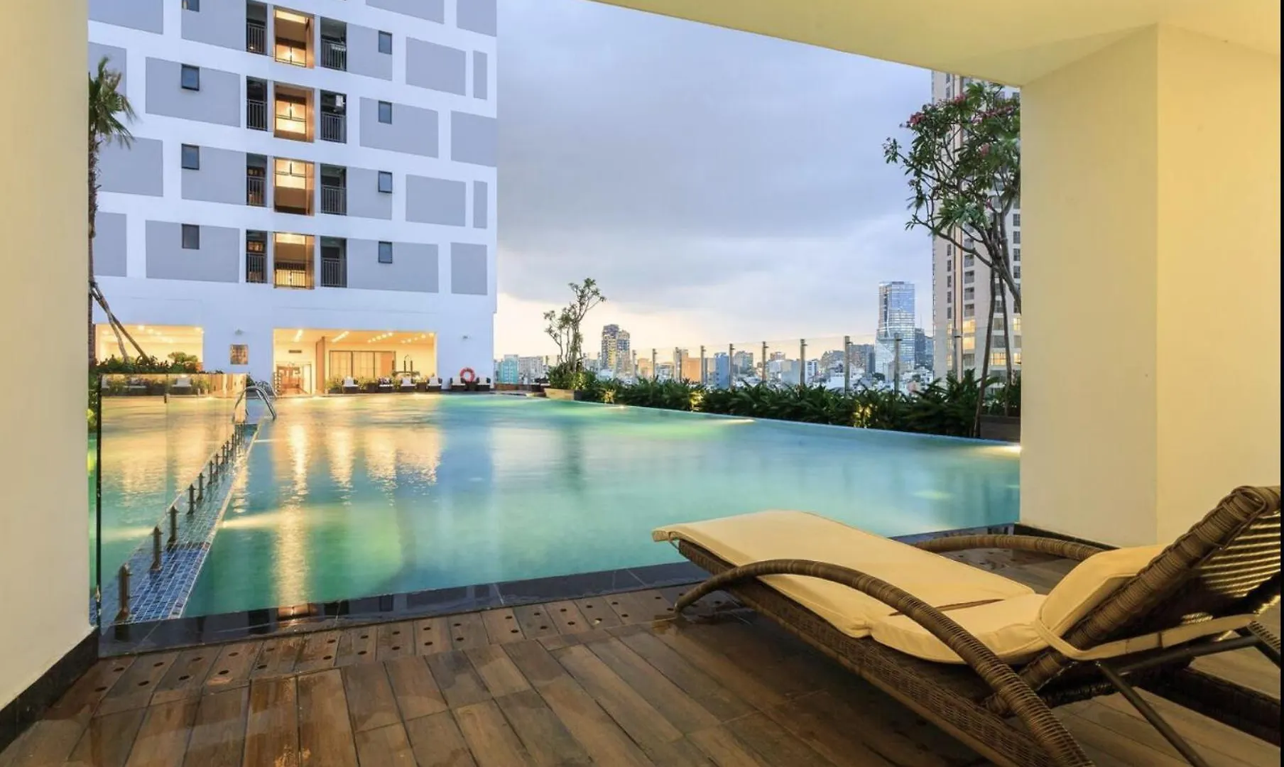 Genius Apartment River Gate Center Vietnam