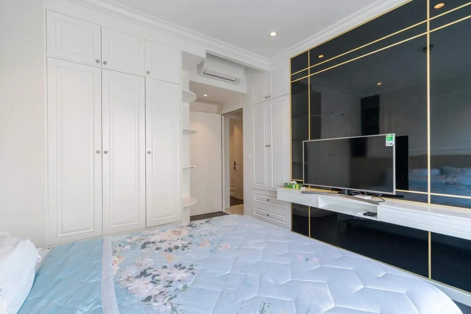 Genius Apartment River Gate Center